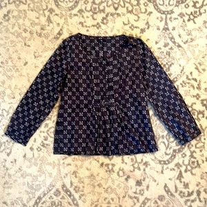 Gap 100% Cotton Black/White Shirt w/Pleating - Size M!
